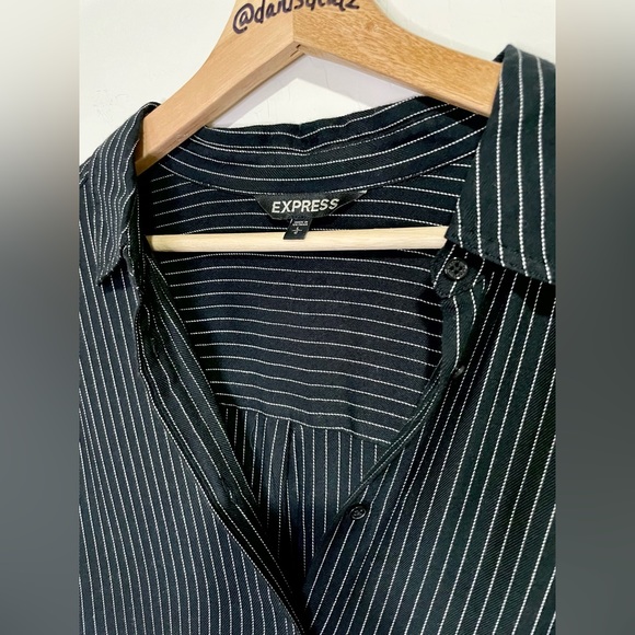 EXPRESS Black and White Pin Stripe Collared Button Down w/ Tie Bell Sleeved - Picture 6 of 10